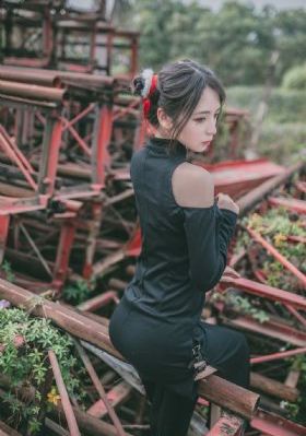 消失的她